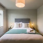 Luxury Eleven Bedroom House Sleeps 23 5-10 Mins Walk From Town Centre * Κιλάρνεϊ