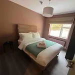 Luxury Eleven Bedroom House Sleeps 23 5-10 Mins Walk From Town Centre * كيلارني