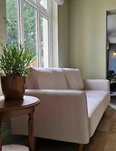 Luxury Eleven Bedroom House Sleeps 23 5-10 Mins Walk From Town Centre Σπίτι διακοπών *